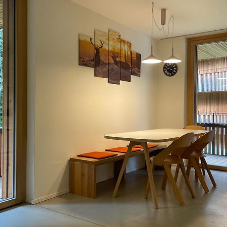 Ferienwohnung 3,5 Zimmer Direkt An Ski- Und Bikepiste ฟลิมส์ ภายนอก รูปภาพ