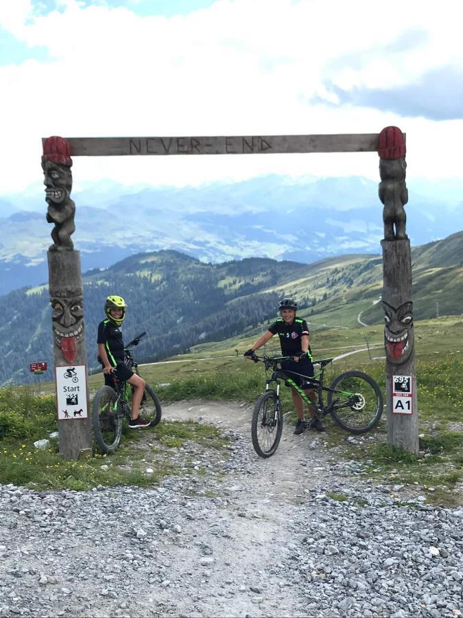 Ferienwohnung 3,5 Zimmer Direkt An Ski- Und Bikepiste ฟลิมส์ ภายนอก รูปภาพ