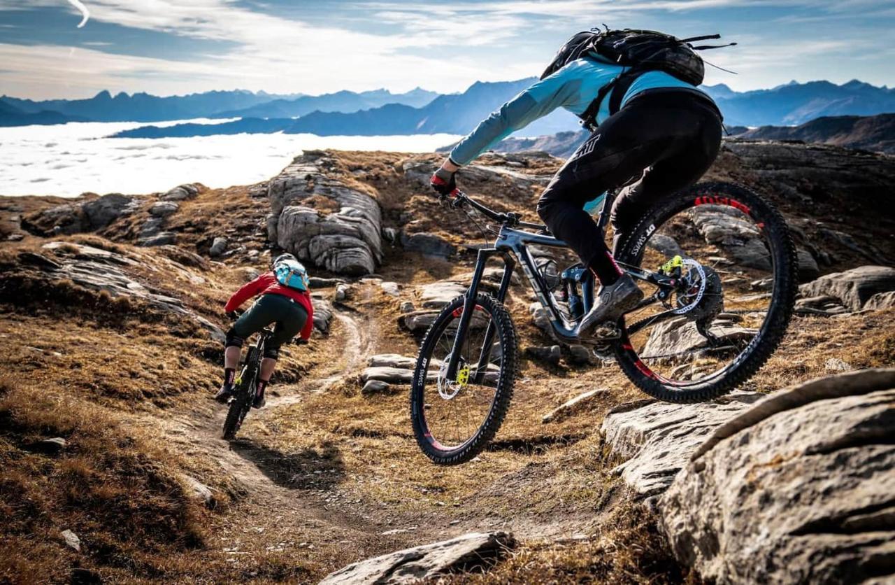 Ferienwohnung 3,5 Zimmer Direkt An Ski- Und Bikepiste ฟลิมส์ ภายนอก รูปภาพ